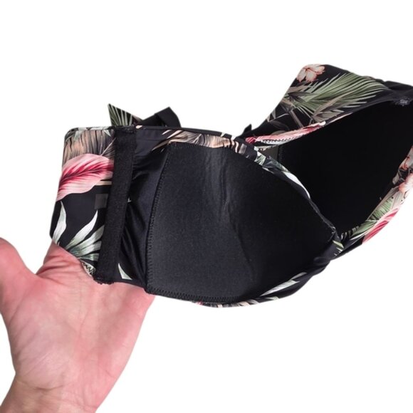 Tropical Print Bandeau Bikini Top Twisted Front - Picture 6 of 7